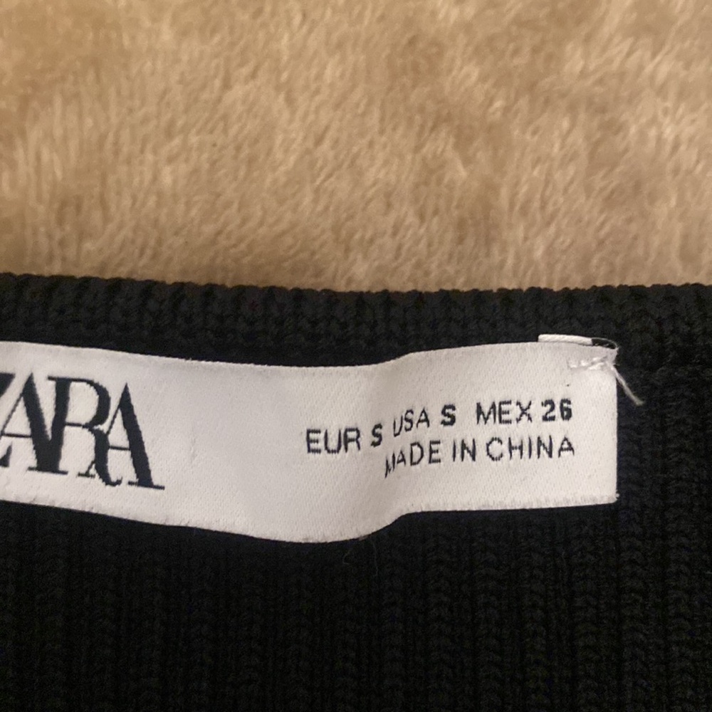 Zara Ribbed Crop Top - Picture 3 of 3